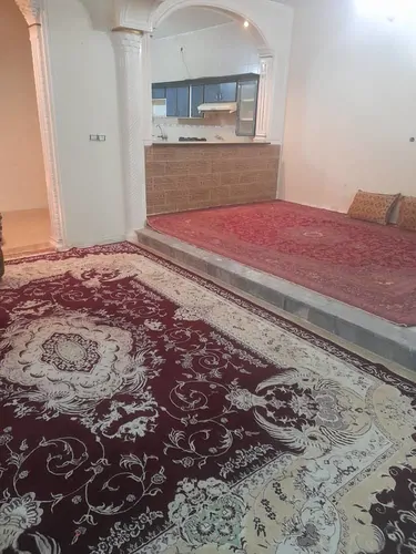 تصویر 2 - خانه سه خوابه حیاط دار در شیراز