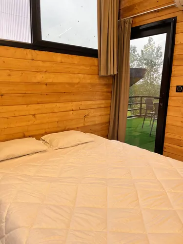 تصویر 23 - کلبه شیشه ای افرا تراس دار در  ماسال