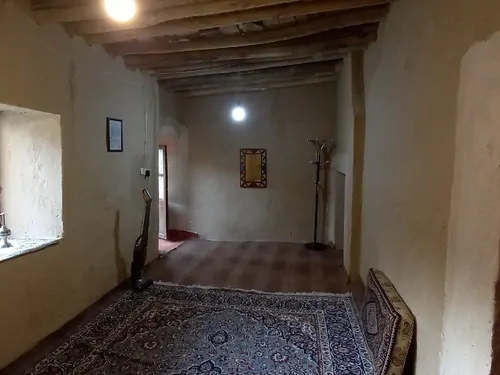 تصویر 12 - اقامتگاه بوم‌گردی کریم خان (اتاق۸) در  همدان