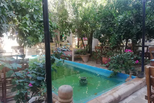 تصویر 3 - اقامتگاه بوم‌گردی عمارت قاجاریه (اتاق شاه نشین) در شیراز