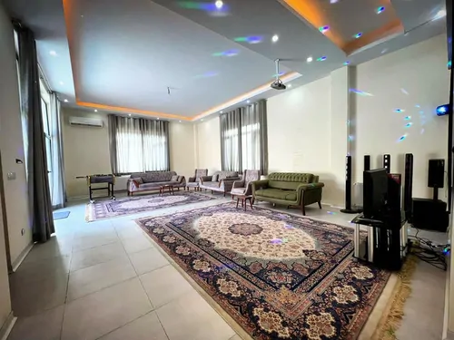 تصویر 2 - ویلا ویلای زیبای سایه در چهارباغ