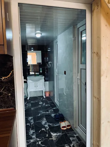 تصویر 15 - کلبه سوئیسی تنها در  قلعه‌رودخان 