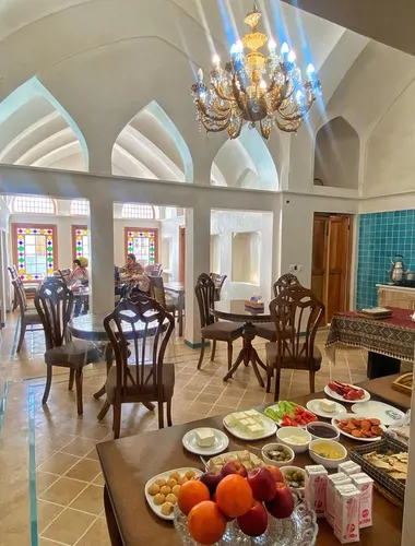 تصویر 8 - اقامتگاه بوم‌گردی سرای نفیس (اتاق نقره) با صبحانه رایگان  در  کاشان