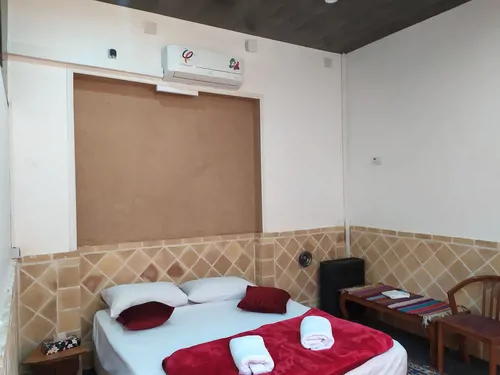 تصویر 4 - اقامتگاه بوم‌گردی بیگ (اتاق ترمه) با صبحانه رایگان در  یزد