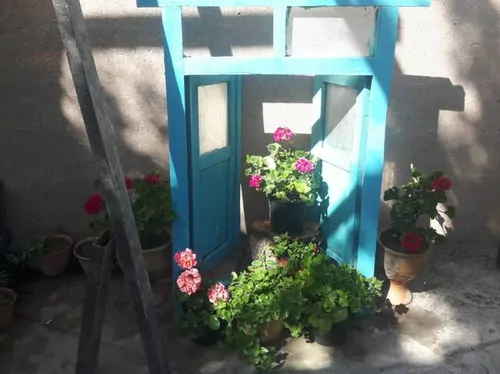 تصویر 2 - اقامتگاه بوم‌گردی  دره پرستوها (اتاق بنفشه) در نیشابور