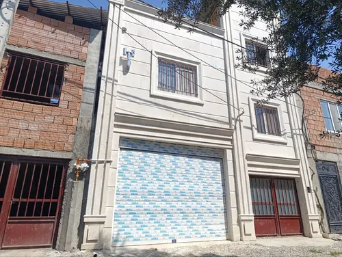 تصویر ۱ - خانه  شادی  در  مینودشت