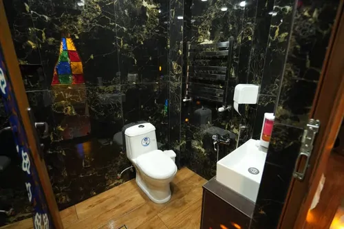 تصویر 11 - هتل سنتی عمارت جیران (اتاق سوران) با صبحانه رایگان در  کرمانشاه