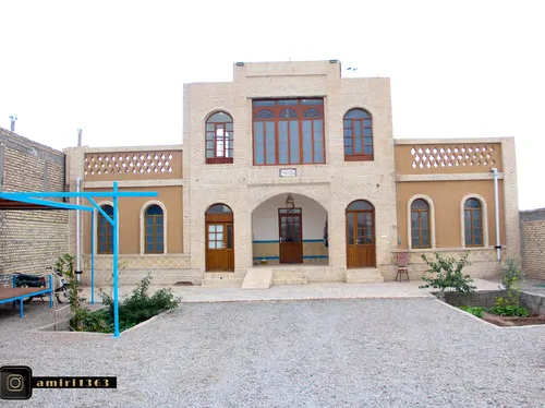 تصویر ۱ - اقامتگاه بوم‌گردی سرای امیربیک (واحد شاه نشین) روستای اسفندیار در  طبس