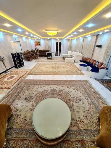 تصویر 2 - ویلا استخردار آبگرم باغبرد با فوتبال دستی در اصفهان