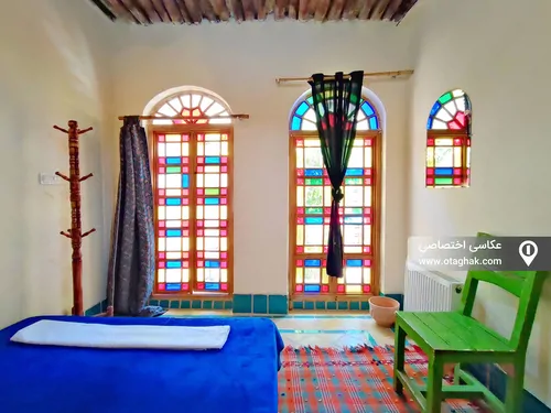 تصویر 10 - اقامتگاه بوم‌گردی عمارت هفت رنگ (سنگ و سیاه) در  شیراز