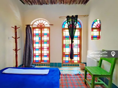 تصویر 11 - اقامتگاه بوم‌گردی عمارت هفت رنگ (سنگ و سیاه) در  شیراز