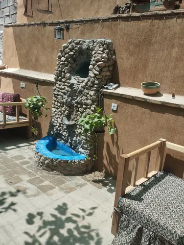تصویر 5 - اقامتگاه بوم‌گردی عمارت افسرالسلطنه  در  تفت
