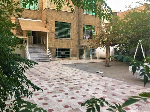 تصویر 3 - مهمانسرا فرهنگ (اتاق چهار نفره ۱) میدان انقلاب در تهران