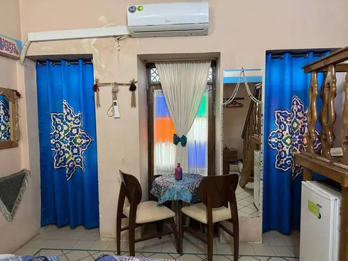تصویر 9 - اقامتگاه بوم‌گردی ماه منیر (اتاق سه دری) در  شیراز