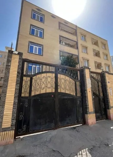 تصویر 2 - آپارتمان سویت مجهز در سنندج