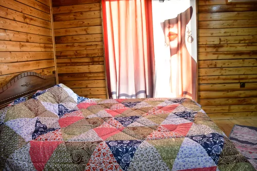 تصویر 4 - کلبه کلبه چوبی شیک استخر ابگرم ۲ خوابه فوتبال دستی تاب ریلکسی سرویس ایرانی فرنگی حیاط در رامسر