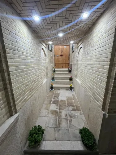تصویر 21 - اقامتگاه بوم‌گردی همای (اتاق پنج دری) با صبحانه رایگان در  شیراز