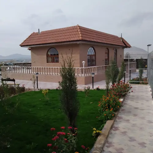 تصویر 3 - ویلا باغ سروناز در زرقان