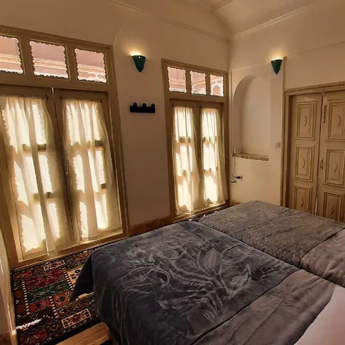 تصویر 6 - اقامتگاه بوم‌گردی سرای سپنج (اتاق شاه نشین) در  یزد