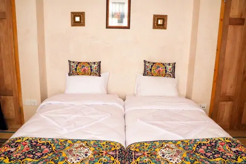 تصویر 6 - هتل سنتی کاشانه روشن (چهار نفره شاهنشین) در  کاشان