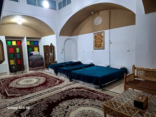 تصویر 8 - اقامتگاه بومگردی عمارت بانو (اتاق دلیزه با سرویس اختصاصی) در یزد