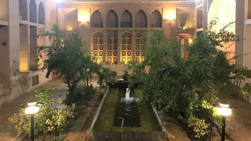 تصویر 3 - هتل سنتی شعرباف (میخک ـ دو نفره) در یزد