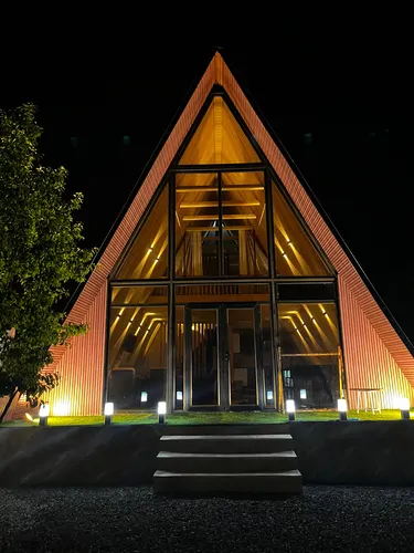 تصویر ۱ - کلبه سوییسی دژاوو در  انزلی