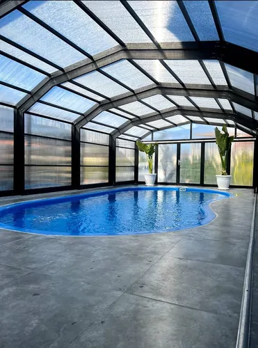 تصویر 4 - ویلا استخردار آبگرم جزیره با بیلیارد در  انزلی