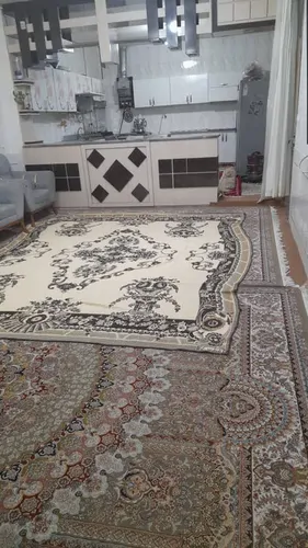 تصویر 2 - آپارتمان منزل لب اب و یک سکو زیر درختها می باشد در سامان