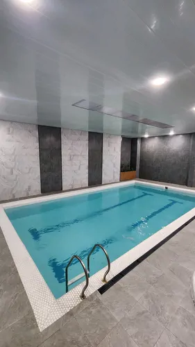 اجاره ویلا استخردار آبگم عمارت مدرن آس با جکوزی و فوتبال دستی خرم آباد