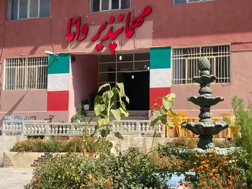 تصویر 4 - مهمانسرا اقامت جهت استراحت شبانه و رفتن به ابشار معروف شاهاندشت  در رینه