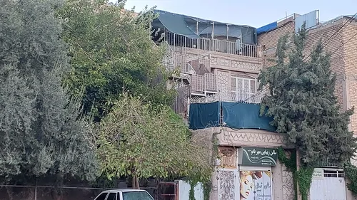 تصویر 2 - خانه آرنیکا (گل همیشه بهار) در شیراز