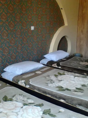 تصویر 4 - مهمانسرا پردیس(اتاق چهار تخته با سرویس اختصاصی) در  شیراز
