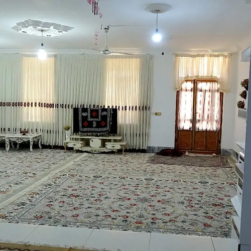 تصویر 4 - ویلا لرستانی در دره شهر