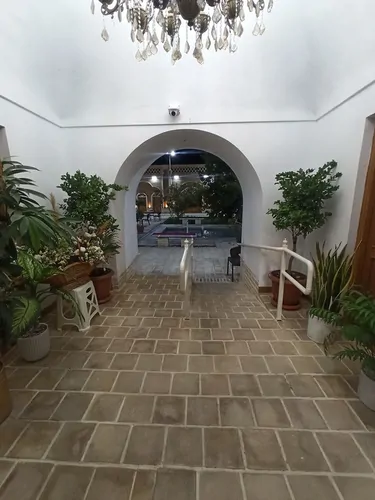 تصویر 3 - اقامتگاه بوم‌گردی عمارت حاج عباس در دامغان