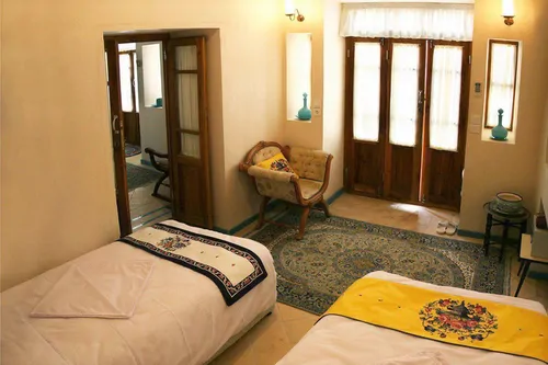 تصویر 2 - هتل سنتی کاشانه روشن (چهار نفره شاهنشین) در  کاشان