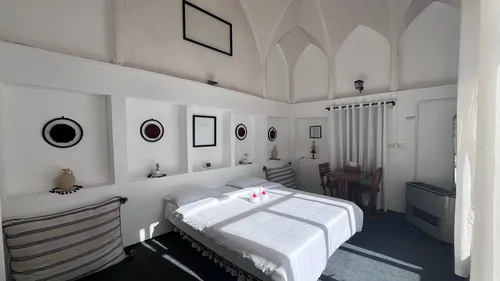 تصویر 4 - اقامتگاه بومگردی خانه ی محیط در کاشان