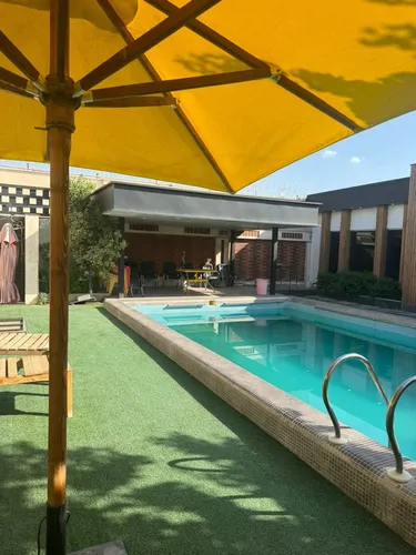 تصویر 16 - ویلا استخردار آبگرم آرش با فوتبال دستی در شهریار